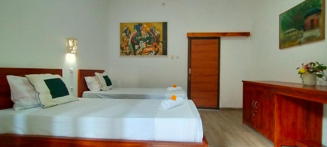 Tunjung Guest House Lovina Beach Buleleng  Bagian luar foto
