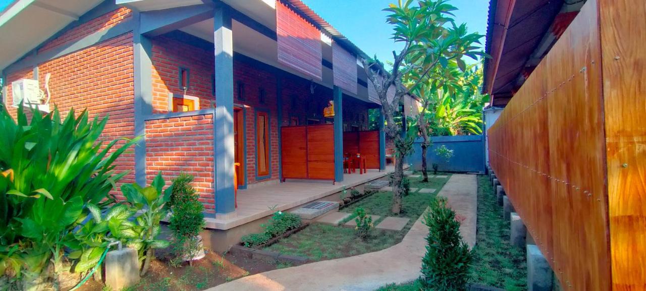 Tunjung Guest House Lovina Beach Buleleng  Bagian luar foto