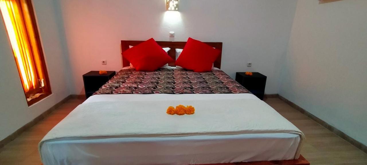 Tunjung Guest House Lovina Beach Buleleng  Bagian luar foto