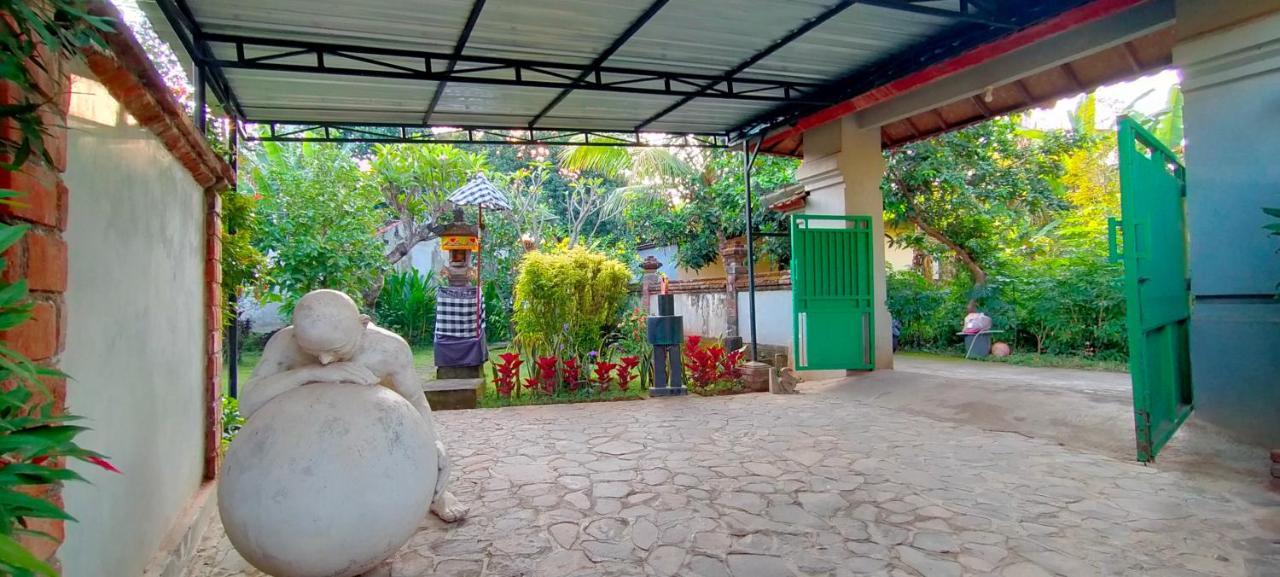 Tunjung Guest House Lovina Beach Buleleng  Bagian luar foto